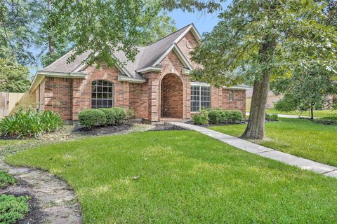 22 Robin Trail Conroe TX 77304