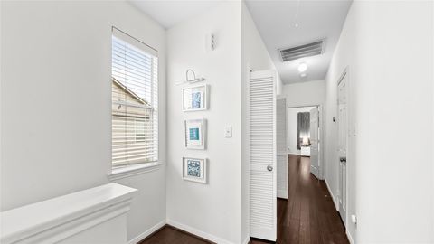 Tiny photo for 1417 Anita Street, Houston, TX 77004 (MLS # 81983671)