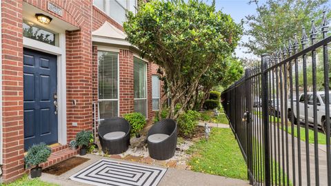 Tiny photo for 1417 Anita Street, Houston, TX 77004 (MLS # 81983671)