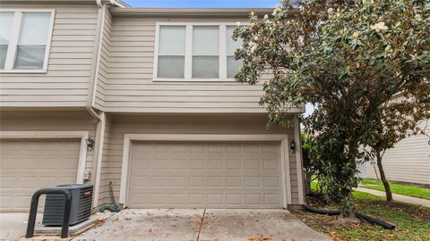Tiny photo for 1417 Anita Street, Houston, TX 77004 (MLS # 81983671)
