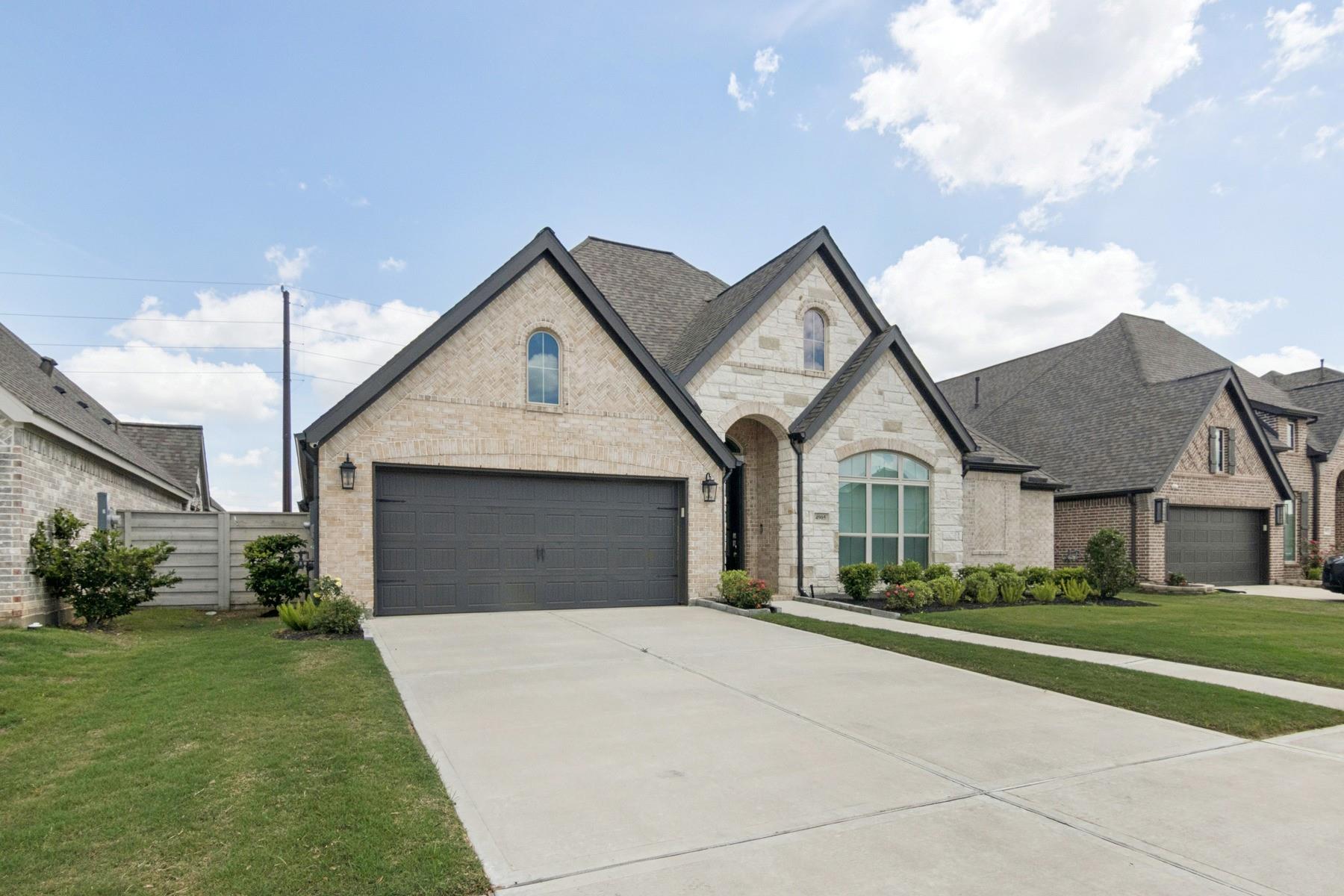 4905 Mulberry Shrubs Lane