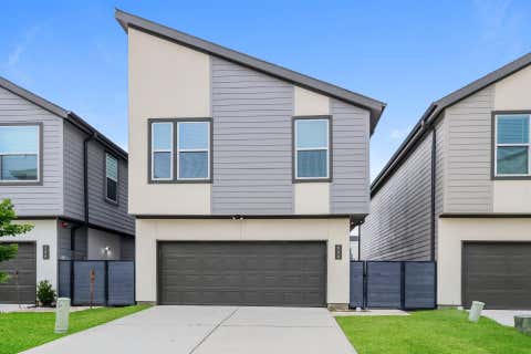Photo of 446 S Centro Circle, Shenandoah, TX 77385 (MLS # 12132586)