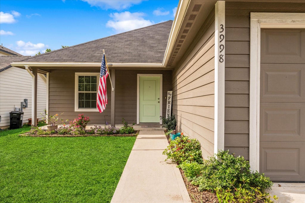 Photo of 3998 Frontier Road, Willis, TX 77378 (MLS # 25535077)