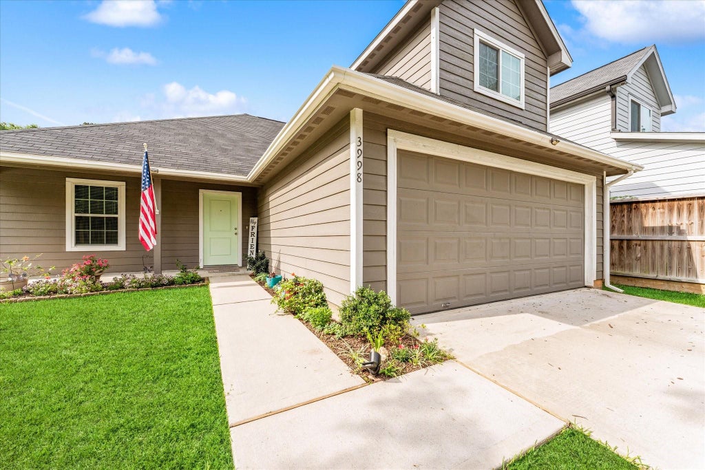 Photo of 3998 Frontier Road, Willis, TX 77378 (MLS # 25535077)