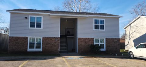 298 W Avenue A Belton TX 76513