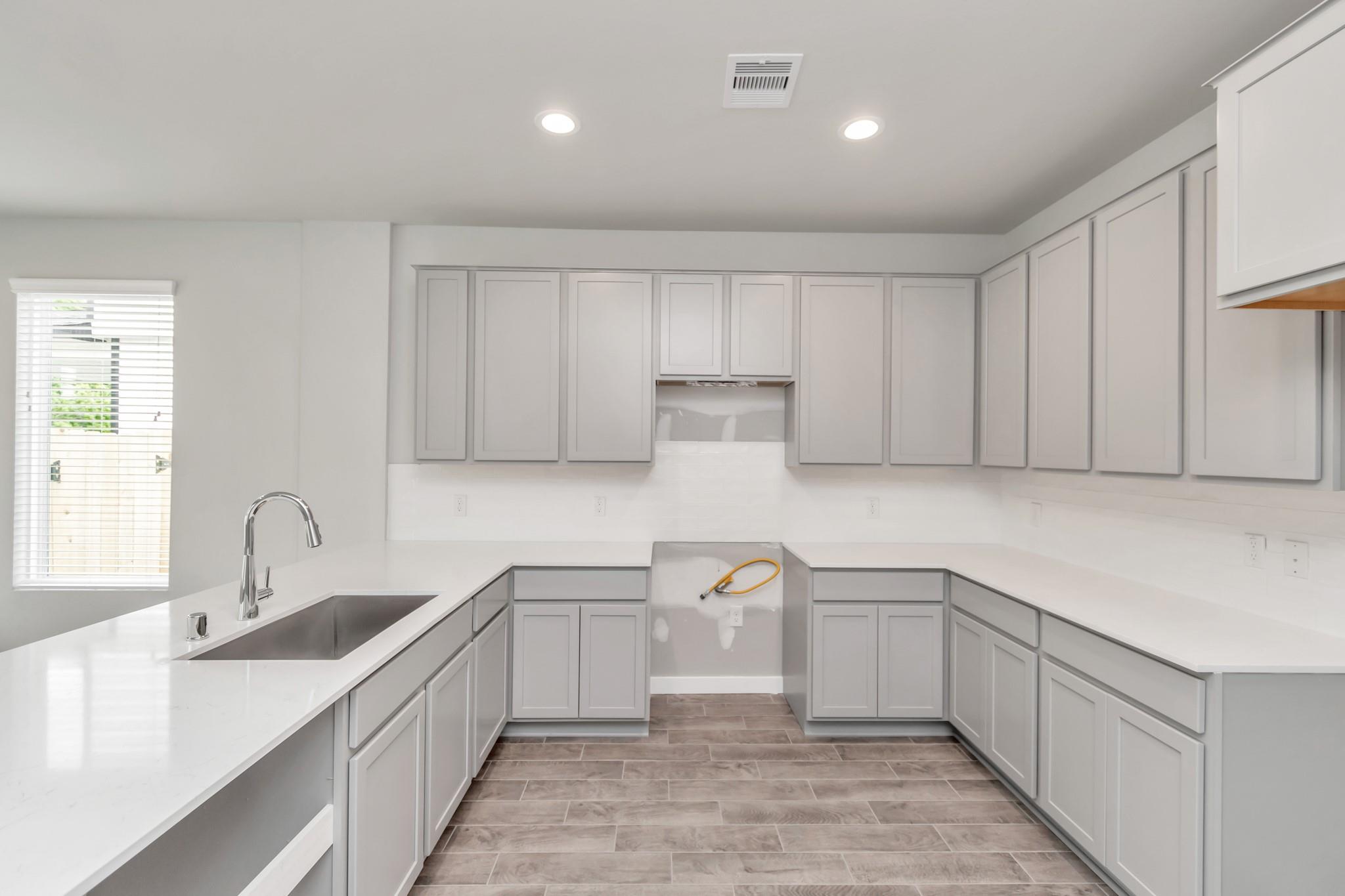 18538 Athena Flower Drive