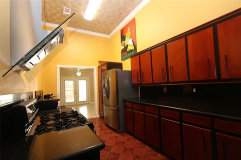 Tiny photo for 10714 Bayou Place Court, Houston, TX 77099 (MLS # 78589928)