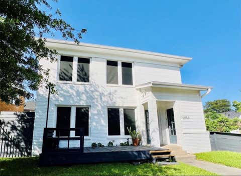 Photo of 5125 Polk Street, Houston, TX 77023 (MLS # 67123626)