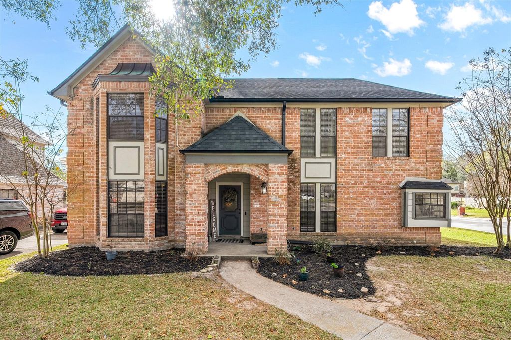 Photo of 41 Windsor Drive, Conroe, TX 77304 (MLS # 30680698)
