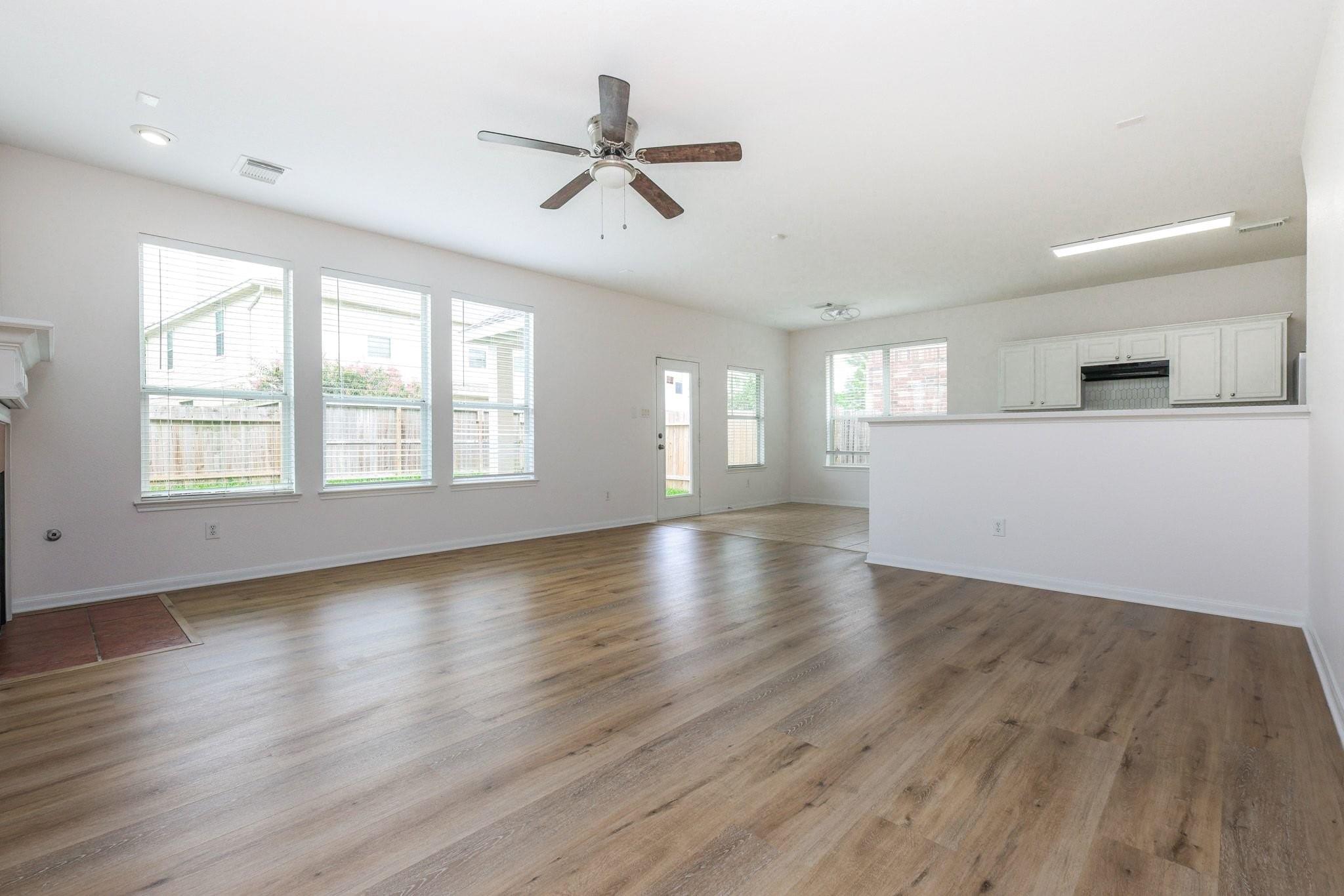 2814 Crestbrook Bend Lane