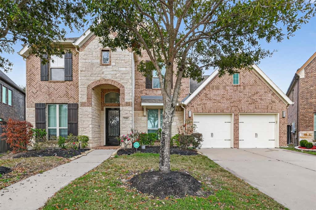 Photo of 710 Butterfly Garden Trail, Richmond, TX 77406 (MLS # 60713511)