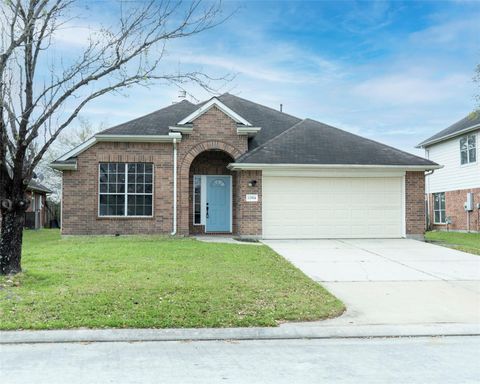 Photo of 12914 Pinehall Lane, Houston, TX 77044 (MLS # 56077520)