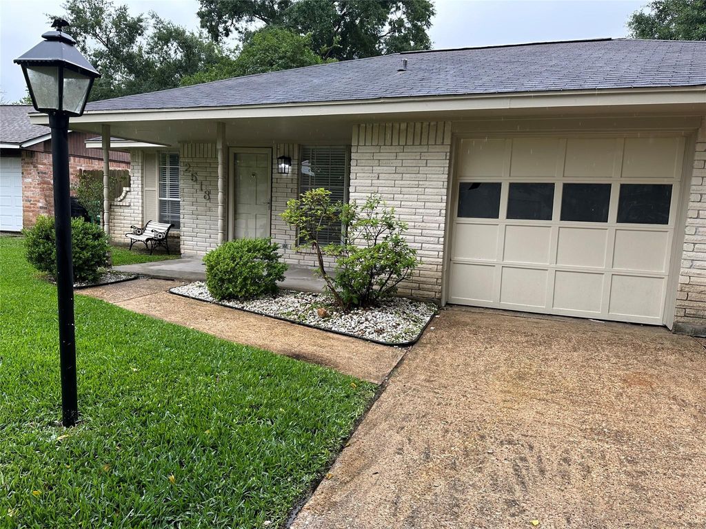 Photo of 2518 Meandering Trail, Houston, TX 77339 (MLS # 77377681)