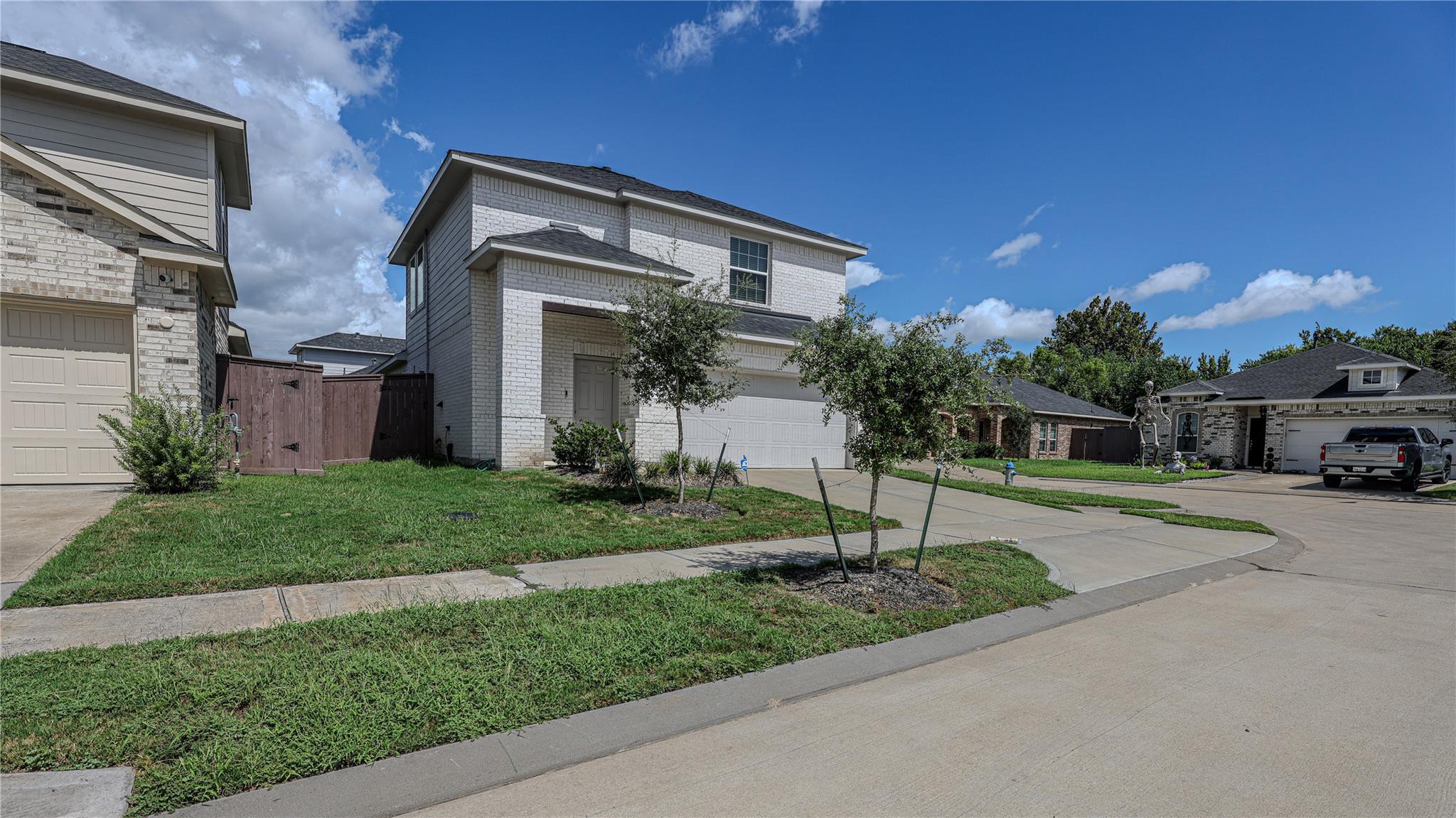 402 Flycatcher Court