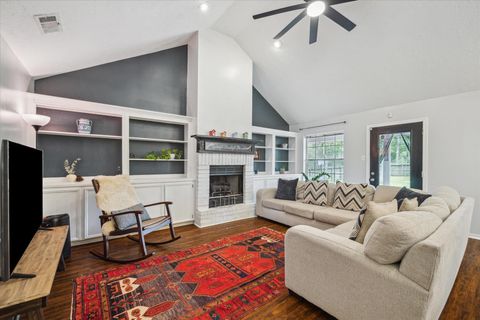 Photo of 2420 Canter Lane, Conroe, TX 77384 (MLS # 85201041)