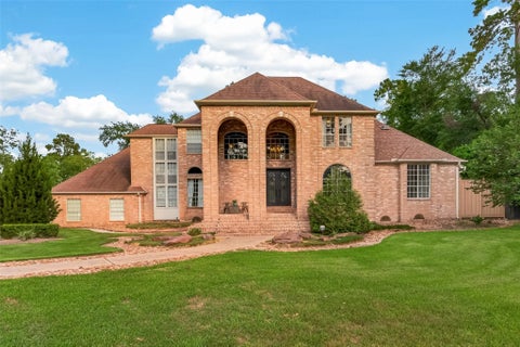 Photo of 1803 Grand Valley Drive, Houston, TX 77090 (MLS # 74743588)