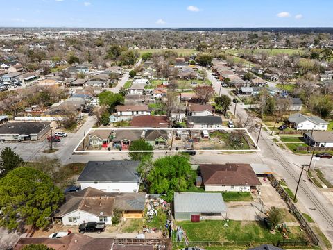 Photo of 3501 Sarah Street, Houston, TX 77026 (MLS # 59047454)