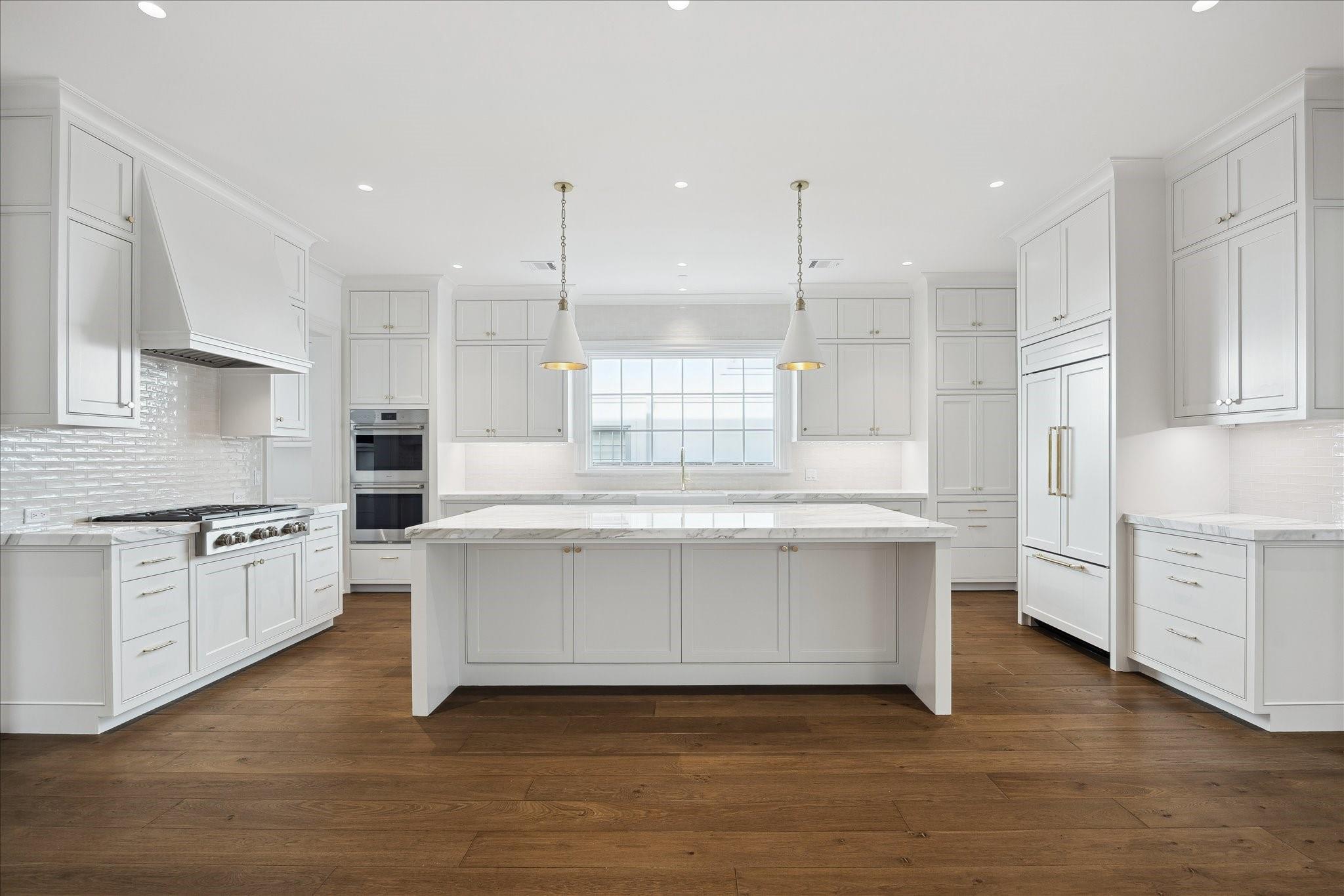 6439 Westchester Avenue