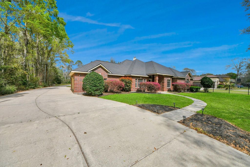 Photo of 19339 Serpenteer Drive, Porter, TX 77365 (MLS # 78297160)