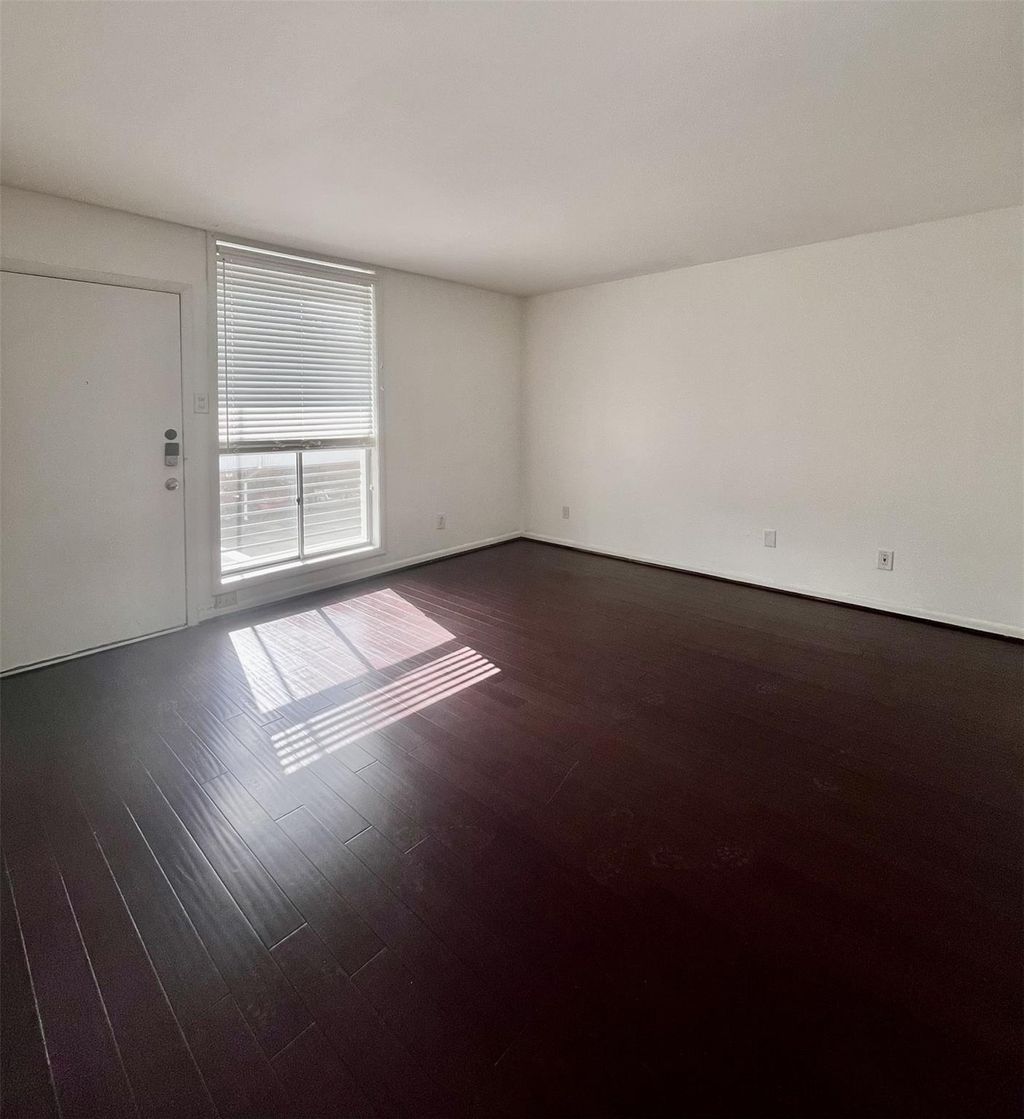Photo of 5123 Del Monte Drive #1, Houston, TX 77056 (MLS # 35170886)