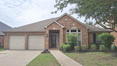 Photo of 10615 Cortland Ridge Lane, Cypress, TX 77433 (MLS # 63498654)