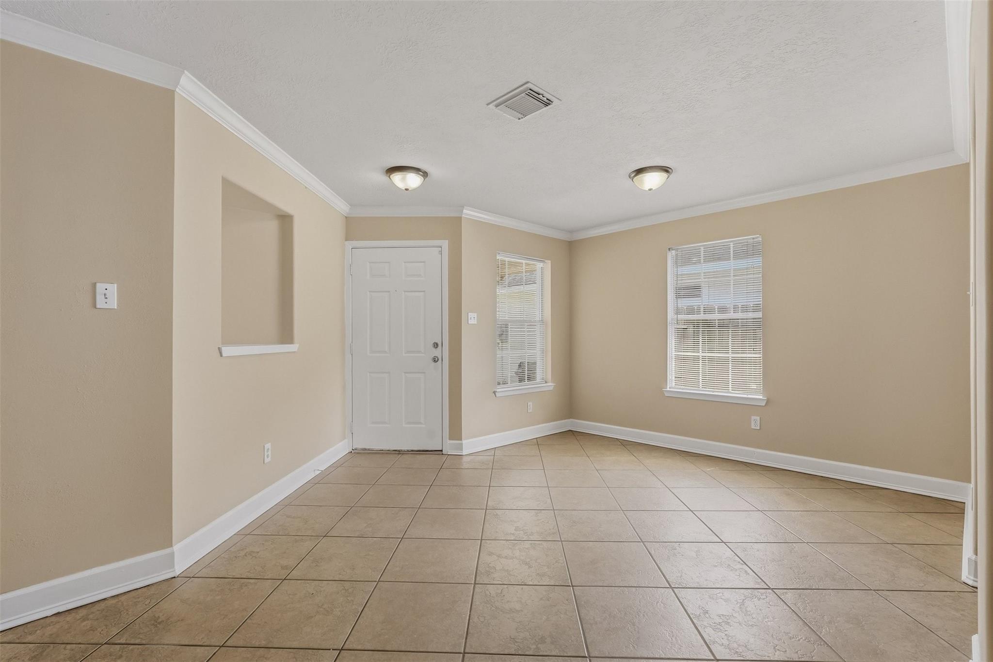 5911 Camron Point Circle
