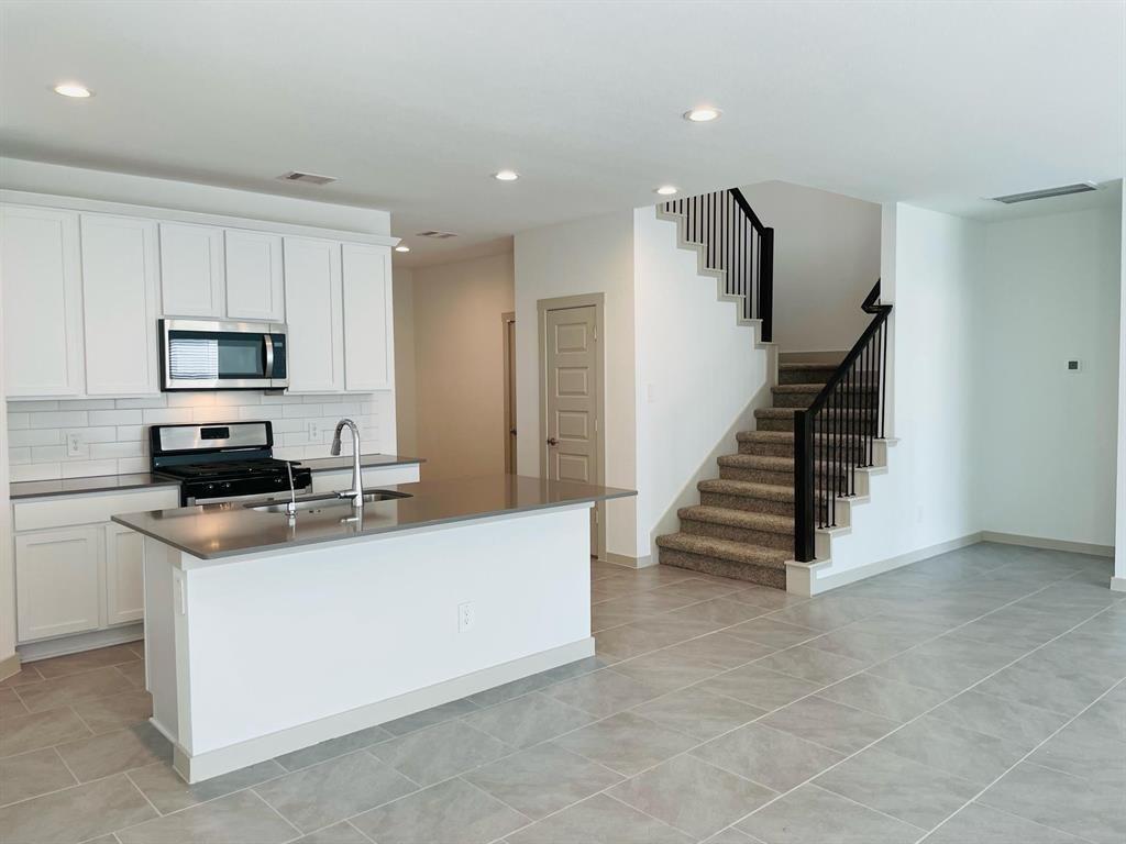 28935 Yukon River Court