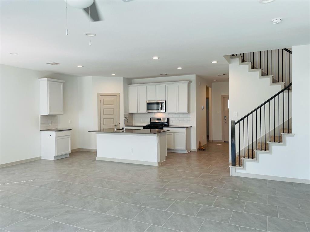 28935 Yukon River Court