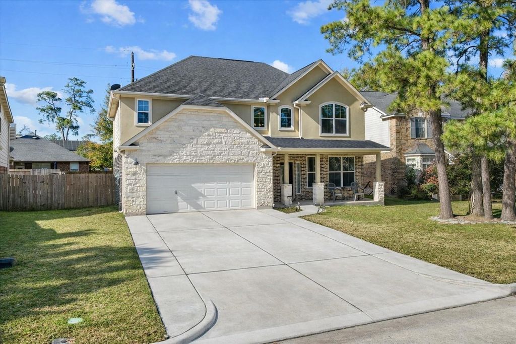 Photo of 19007 Hikers Trail Drive, Humble, TX 77346 (MLS # 82793926)