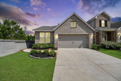 Photo of 15623 Red Panda Road, Conroe, TX 77302 (MLS # 15821276)
