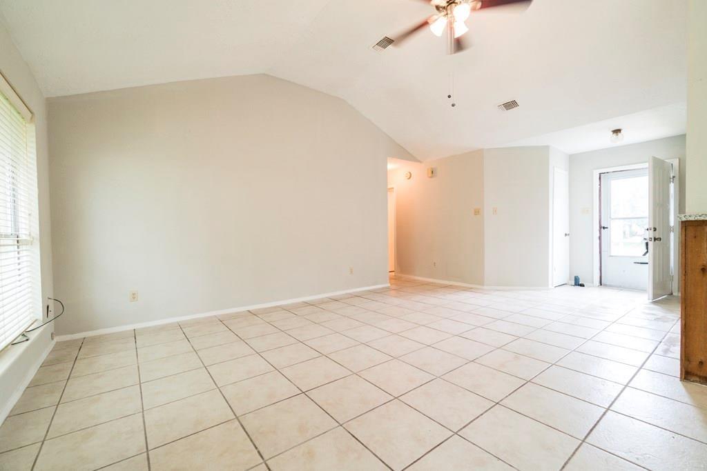 10235 Gulfstream Lane