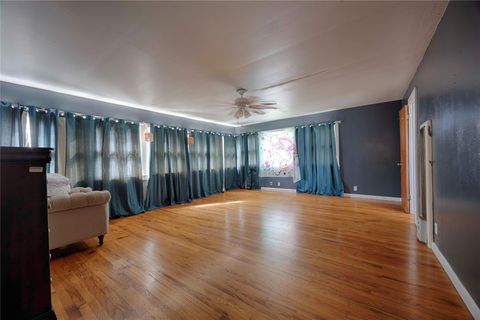 Tiny photo for 309 Anderson Street, Schulenburg, TX 78956 (MLS # 86073204)