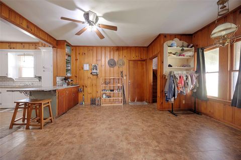 Tiny photo for 309 Anderson Street, Schulenburg, TX 78956 (MLS # 86073204)