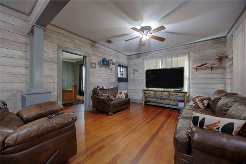 Tiny photo for 309 Anderson Street, Schulenburg, TX 78956 (MLS # 86073204)