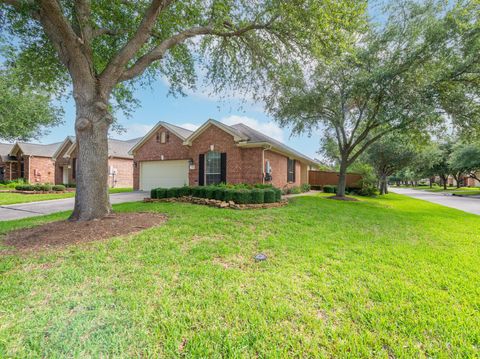 Photo of 5331 Valley Bluff Lane, Katy, TX 77494 (MLS # 2847676)