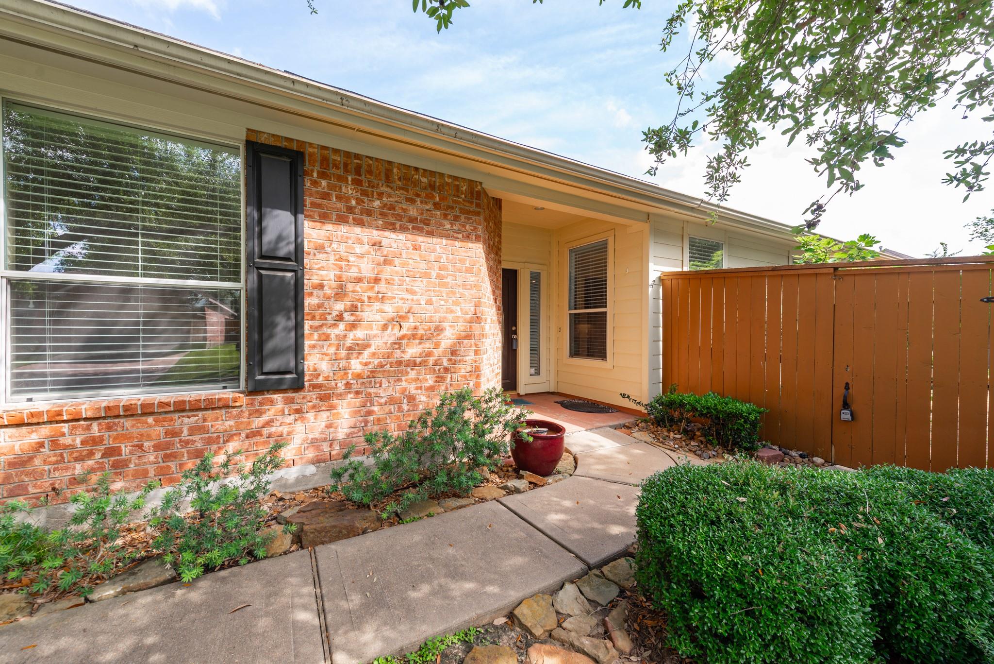 5331 Valley Bluff Lane