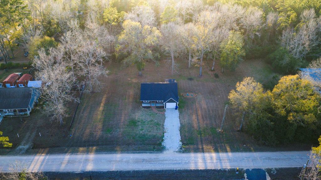 Photo of 429 Wood Haven, Livingston, TX 77351 (MLS # 16945152)