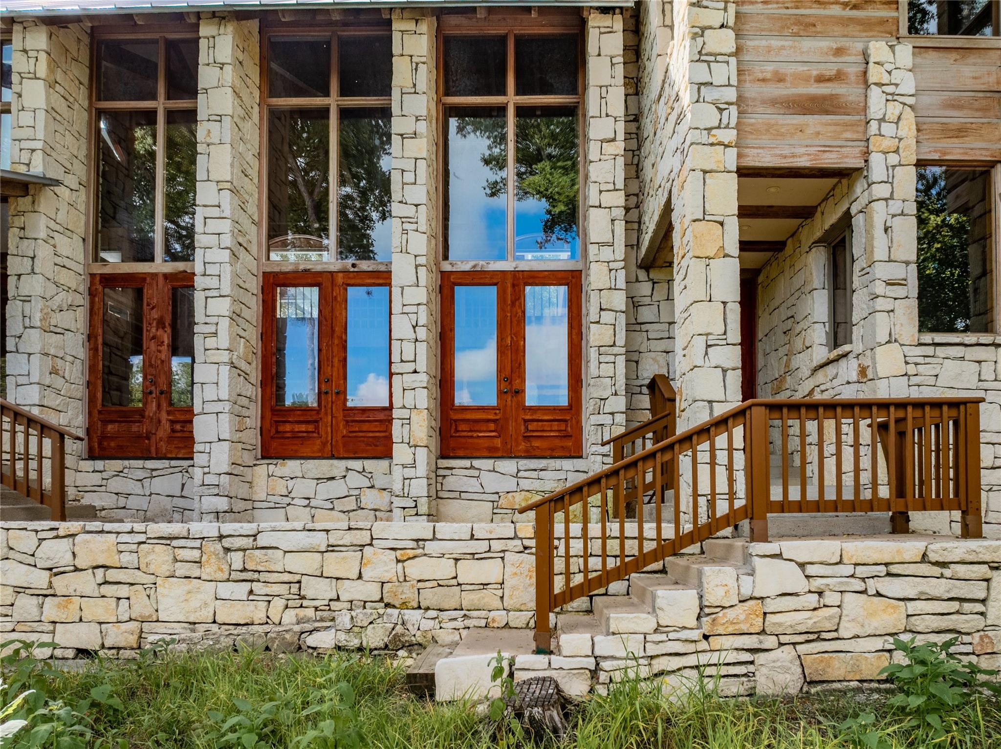 206 Rolling Hill Drive