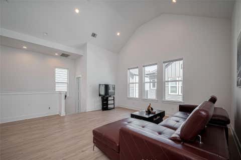 820855172
