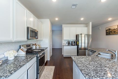 Tiny photo for 505 Prairie Grass Trail, Clute, TX 77531 (MLS # 18691783)