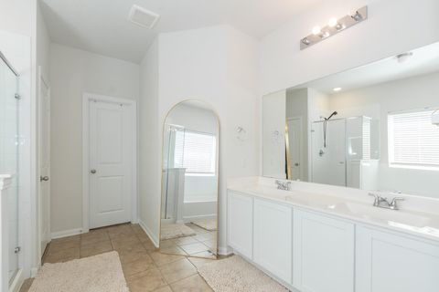 Tiny photo for 505 Prairie Grass Trail, Clute, TX 77531 (MLS # 18691783)