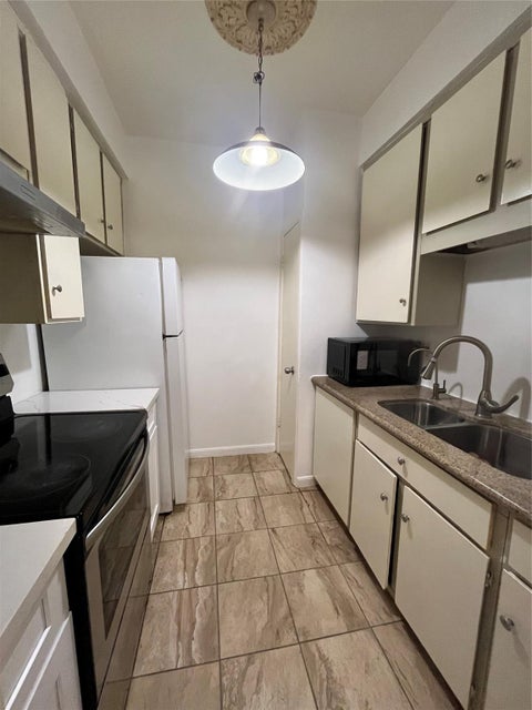 Photo of 10047 Westpark Drive #77, Houston, TX 77042 (MLS # 3147504)