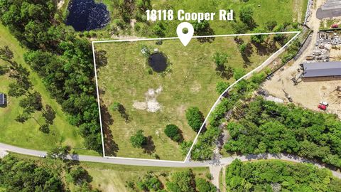Vacant Land For Sale - 18118 Cooper Road<br/> Conroe, TX 77302