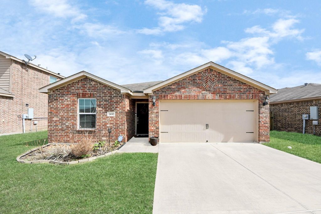 Photo of 2430 Regatta Lane, Texas City, TX 77568 (MLS # 48656556)