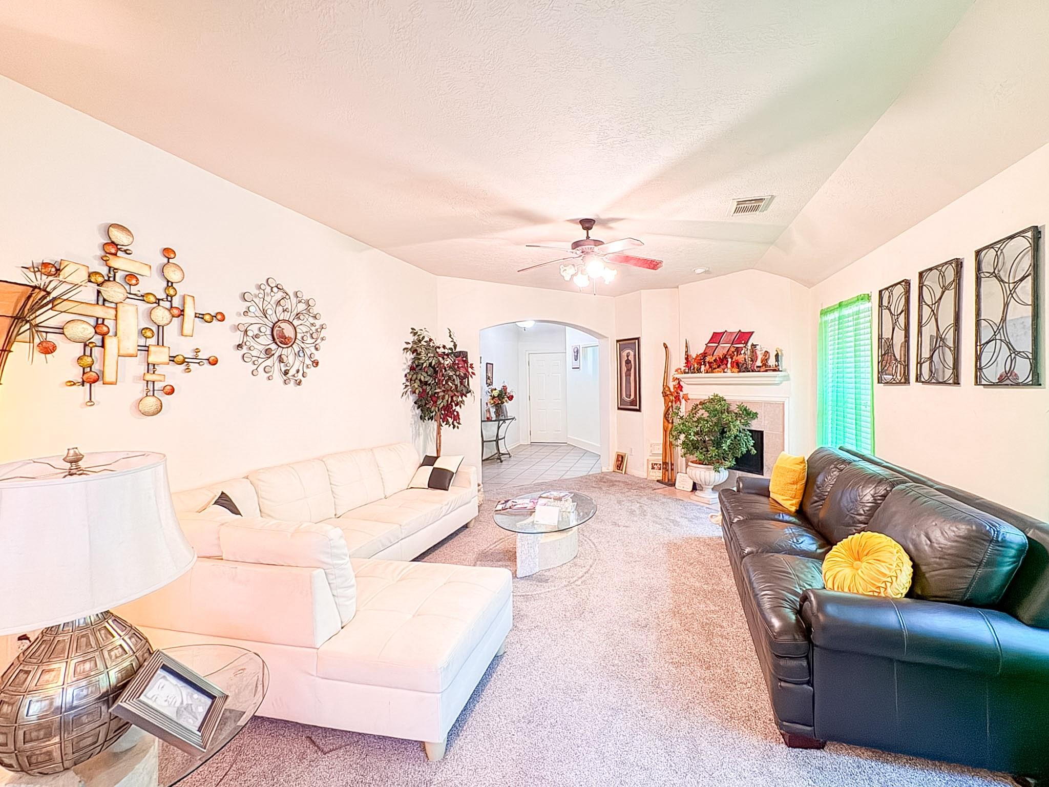 7922 Thorncroft Manor Lane