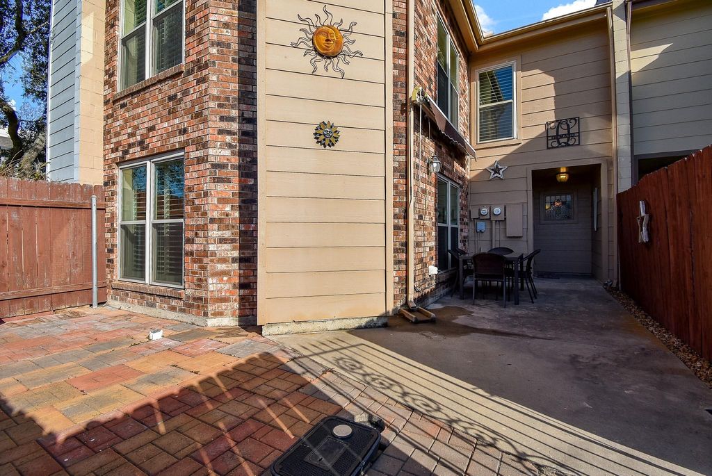 Photo of 1730 Avenue C #F, El Campo, TX 77437 (MLS # 3393068)