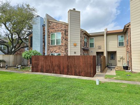 Photo of 1730 Avenue C #F, El Campo, TX 77437 (MLS # 3393068)