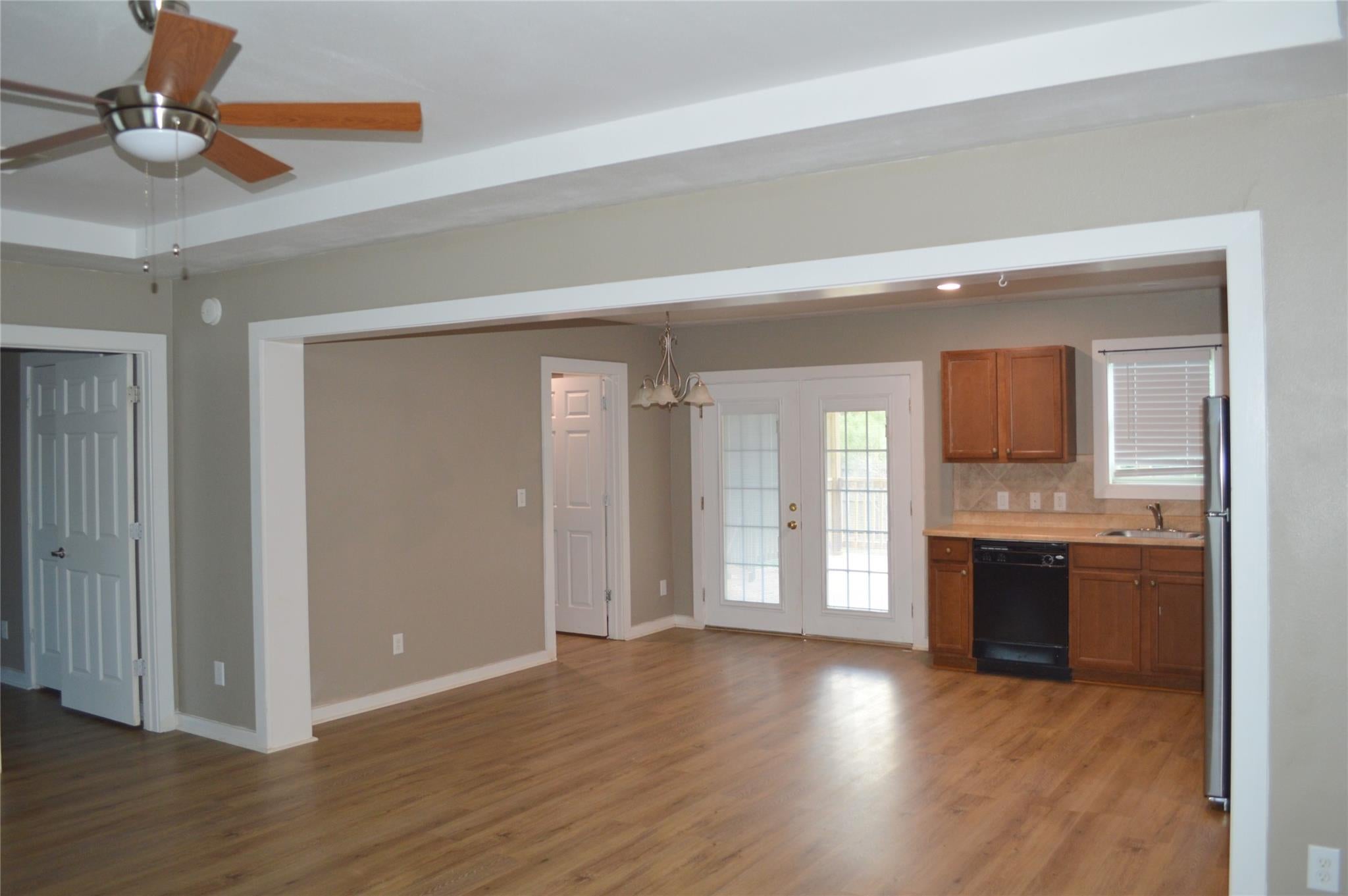 25321 Bluff View Court