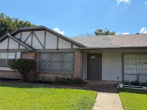 Photo of 3827 Old Post Road, Houston, TX 77082 (MLS # 54045481)