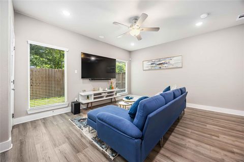 Tiny photo for 5023 Mallow Street #A/B, Houston, TX 77033 (MLS # 48801942)